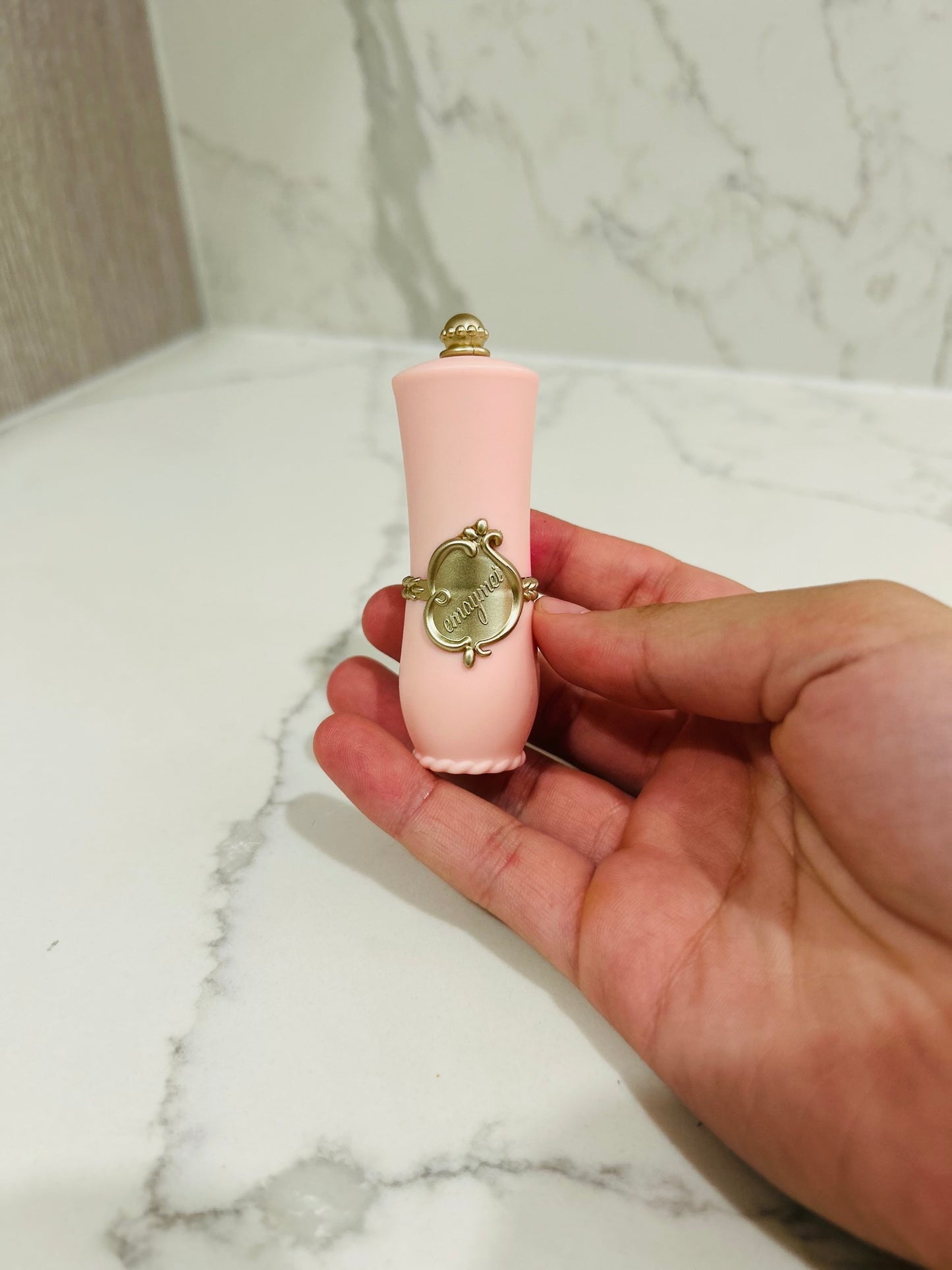 Colour changing lip balm