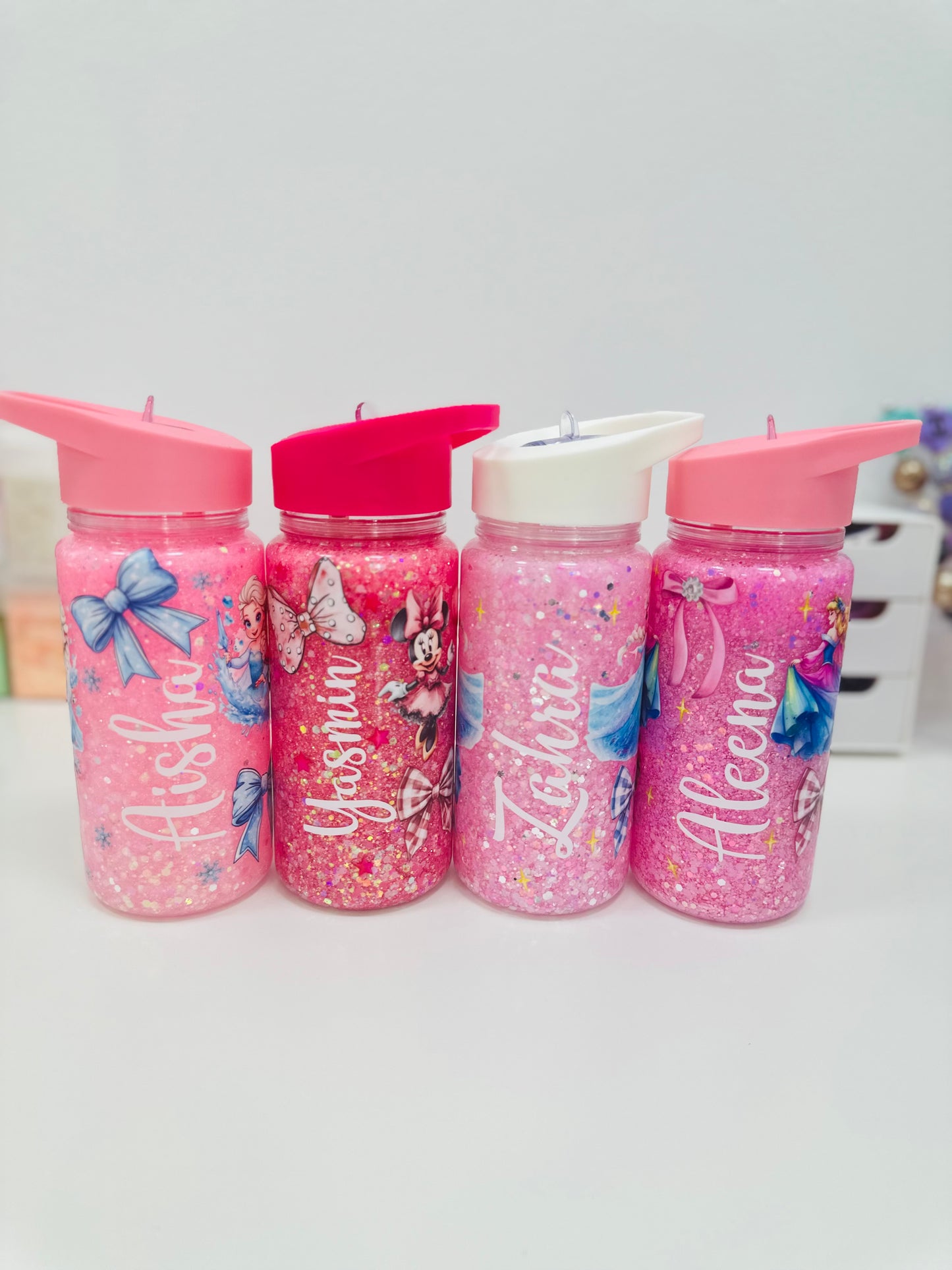 Kids drink bottle snowglobes